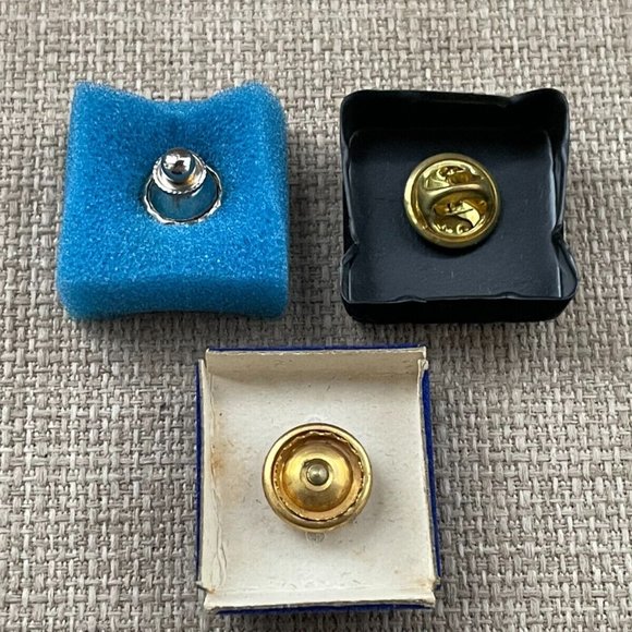 LOT of 3 Pins Collectibles Pins in box Collector Pins Fashion Jewelry - Picture 7 of 8